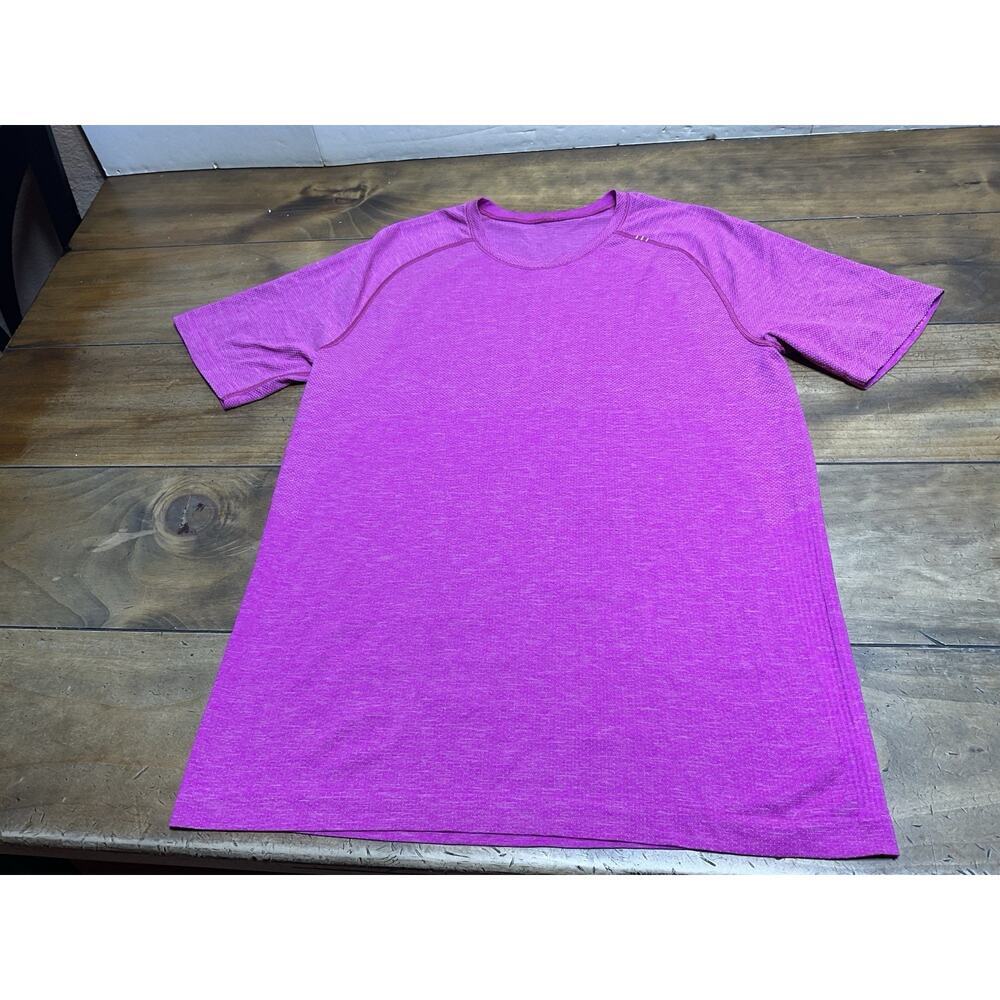 Lululemon Men's Medium Metal Vent Tech Short Sleeve Pink Clay / Purple Highlight